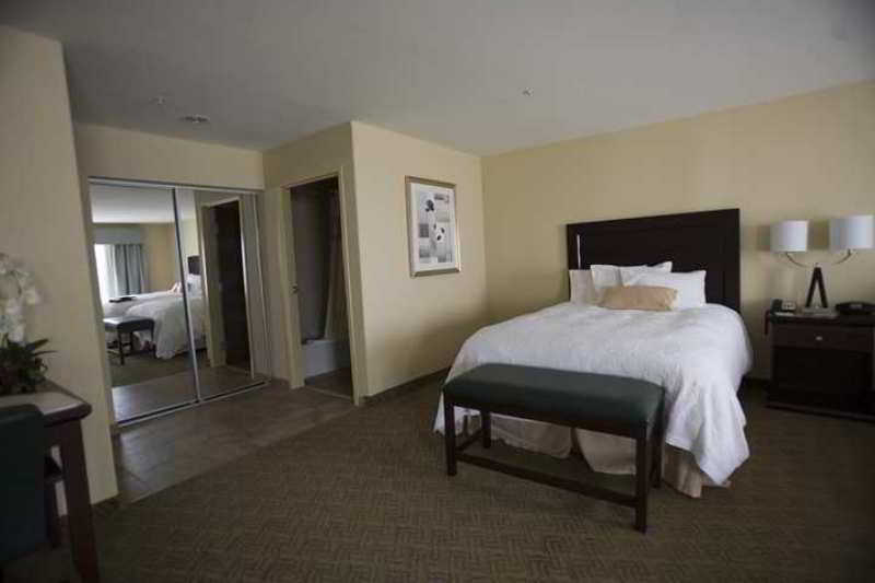 Hampton Inn & Suites Dallas-Arlington-South Zimmer foto